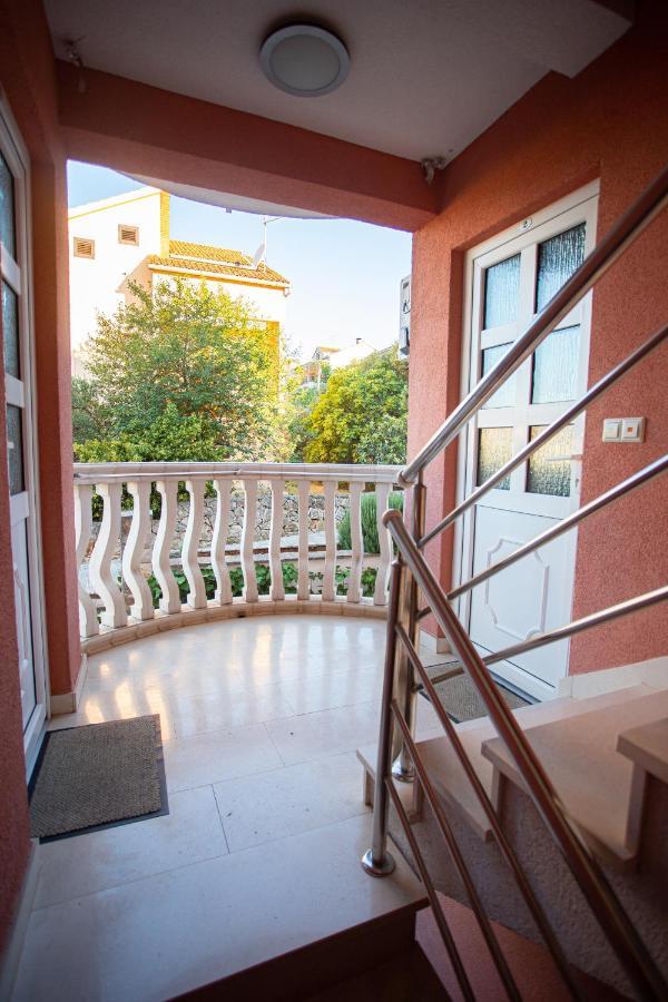 Apartments Ljubo Stari Grad  Exterior photo